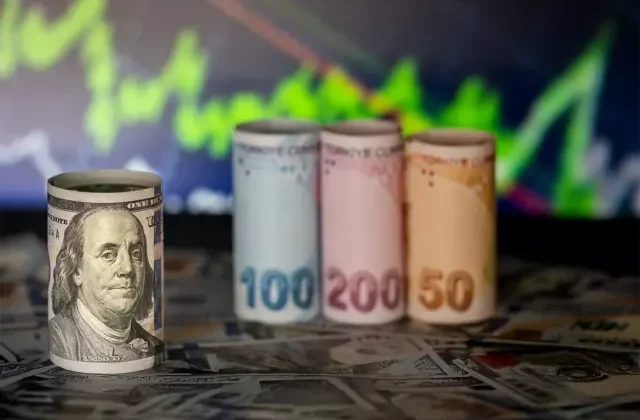 Ons altındaki rekorın ardından dolar da yeni rekor kırmak üzere