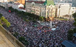 Protestolarla yangın yerine dönen Sırbistan’da Başbakan Vucevic istifa etti