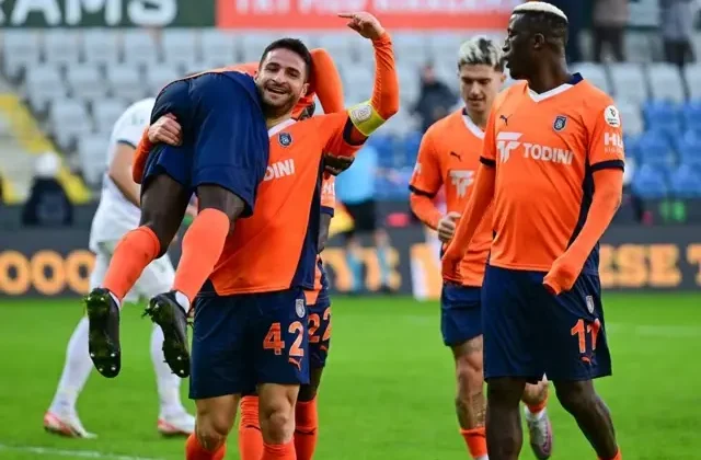 Süper Lig’de bir ilk de yaşandı: RAMS Başakşehir, Çaykur Rizespor’u 2-0 mağlup etti