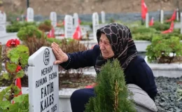 6 Şubat depreminde torunlarını kaybeden kadının yaktığı ağıt yürekleri dağladı