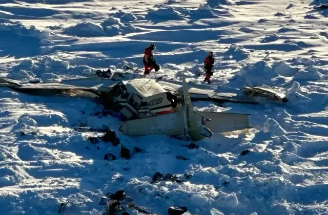 Alaska’da kaybolan uçağın enkazı bulundu, kurtulan olmadı