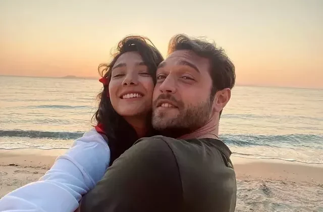 Aybüke Pusat ile Furkan Andıç’tan aşk pozları