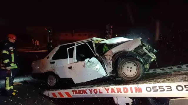 Çorum’da alkollü sürücü kaza yaptı: İki kişi yaralandı