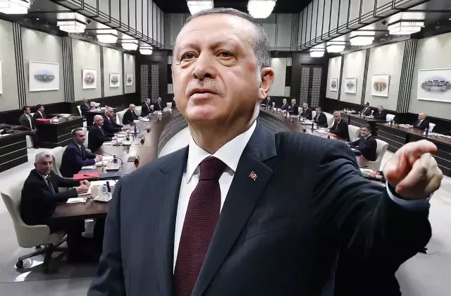 Cumhurbaşkanı Erdoğan sinyali verdi, AK Parti’de değişim kulisleri hareketlendi