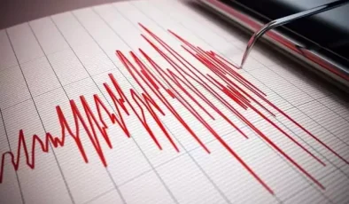 Deprem fırtınası yaşanan Ege Denizi’nde şiddetli bir deprem daha