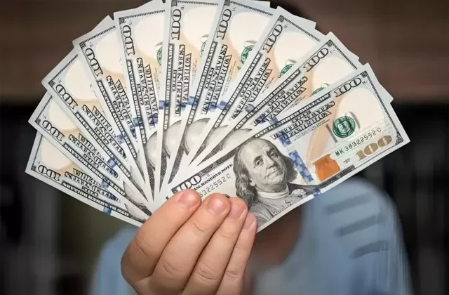 Dolar bir kez daha 36 lira sınırını aştı