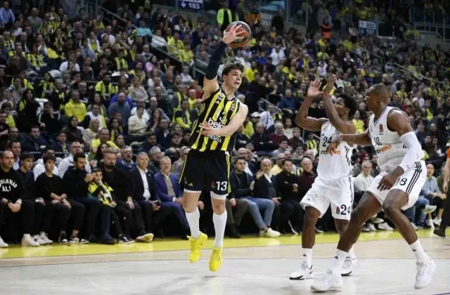 Fark çift hanelerde! Fenerbahçe Beko, Real Madrid’i devirdi