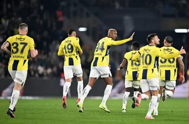 Fenerbahçe, Çaykur Rizespor’u 3-2 mağlup etti