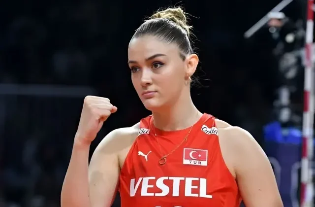 Fenerbahçe ile anılan Zehra Güneş Vakıfbank’ta kaldı