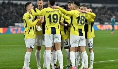 Fenerbahçe, UEFA Avrupa Ligi’nde son 16’ya kaldı