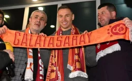 Galatasaray’ın yeni transferi Frankowski, İlk maçında asist yaptı