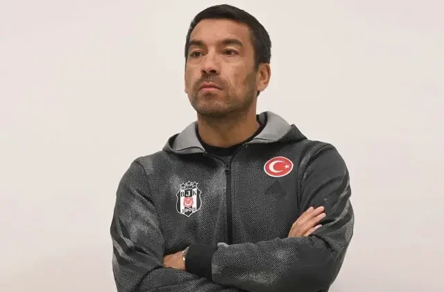 Giovanni van Bronckhorst’tan geri dönüş sorusuna sürpriz yanıt