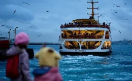 İstanbul Boğazı’nda gemi trafiği askıya alındı, Şehir Hatları’nda iptaller var