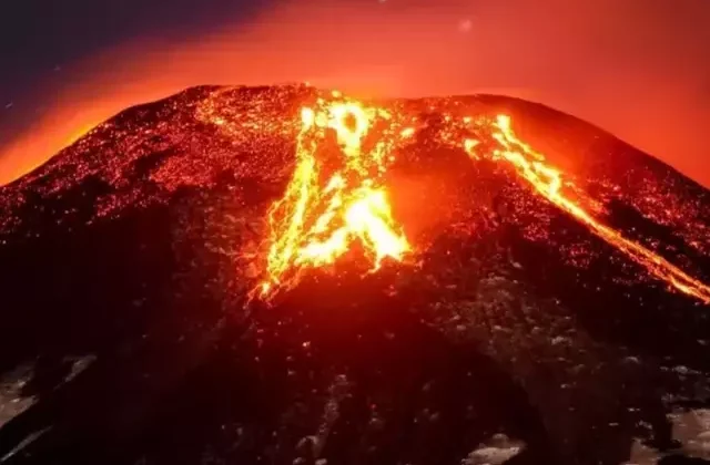 Kilauea’da korkutan hareketlilik! Yeniden lav püskürtmeye başladı