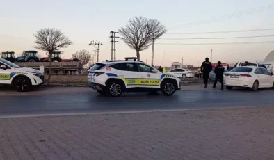 Konya’da traktör yüklü tır, polis aracı ile çarpıştı: Bir polis şehit oldu