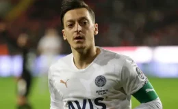 Mesut Özil’den Türk futbolu için ortalığı ayağa kaldıracak sözler