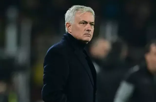 Mourinho duyurdu: Fenerbahçe’nin yıldızı Anderlecht maçında oynayamayacak