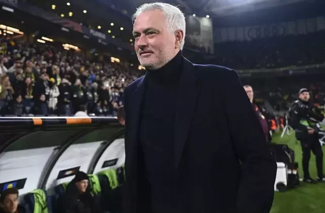 Mourinho’dan Anderlecht galibiyetine ilginç yorum: Çok iyi bir sonuç diyemem