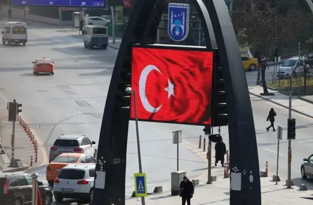 Öcalan’ın çağrısı sırasında Ankara’da dikkat çeken görüntü