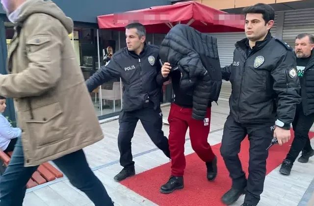 Poligonda kafasına silah dayayıp intihara kalkıştı