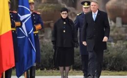 Romanya’da kaos! Seçim iptal edildi, Cumhurbaşkanı Iohannis istifa etti