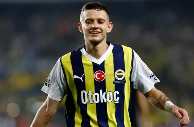 Sebastian Szymanski, aylar sonra attığı golle Fenerbahçe tarihine geçti