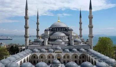 Sultanahmet Camisi’nde ilk kez hatimli teravih namazı kılınacak