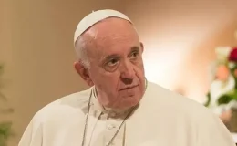 Vatikan’dan hastaneye kaldırılan Papa Franciscus’a ilişkin bilgilendirme