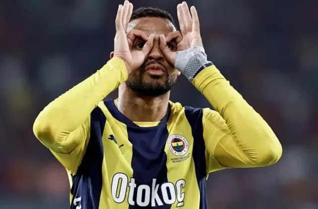 Yine attı! En-Nesyri Fenerbahçe tarihine geçti