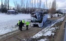 Afyonkarahisar’da otobüs kazası: 1 ölü, 25 yaralı