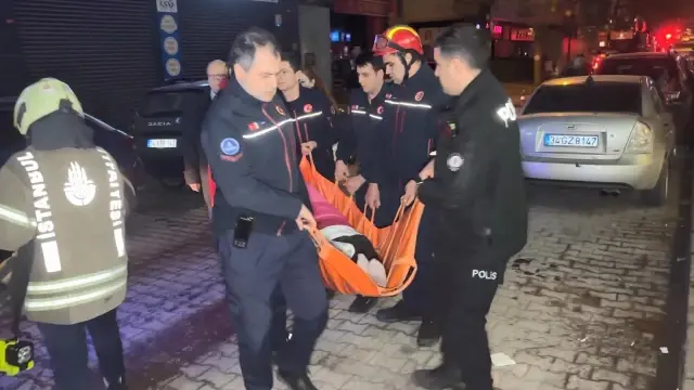 Avcılar’da babası öldü, annesi kalp krizi geçirdi; kendisi baygın halde bulundu