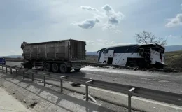 Bozüyük’te tır yolcu otobüsüne arkadan çarptı! Çok sayıda yaralı var