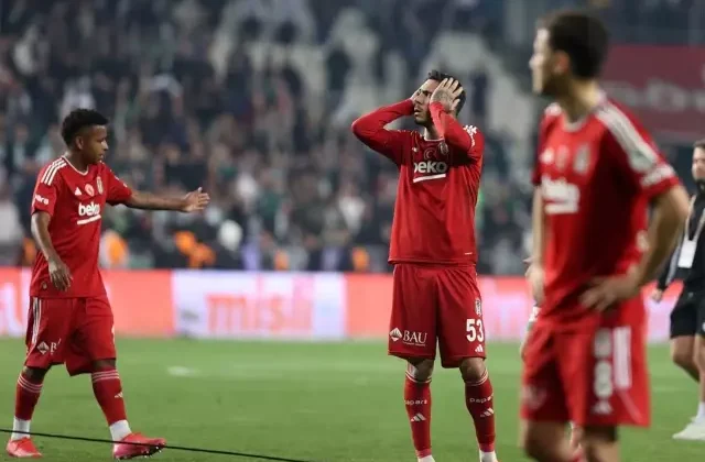 Çarşı’dan Beşiktaşlı futbolcuların uykularını kaçıracak hareket