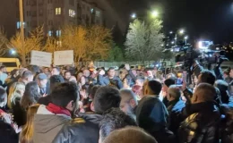 CHP İmamoğlu kararını YÖK’ün önünde protesto etti