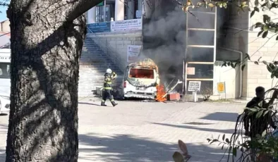 Facianın eşiğinden dönüldü: İçinde 4 çocuk varken cayır cayır yandı