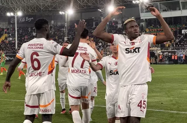 Galatasaray, Alanyaspor’u deplasmanda 2-1 yendi