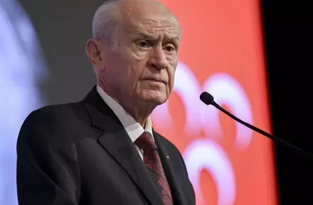 Bahçeli’den “İmralı” açıklaması: Demokratikleşmeye omuz verenlere müteşekkiriz