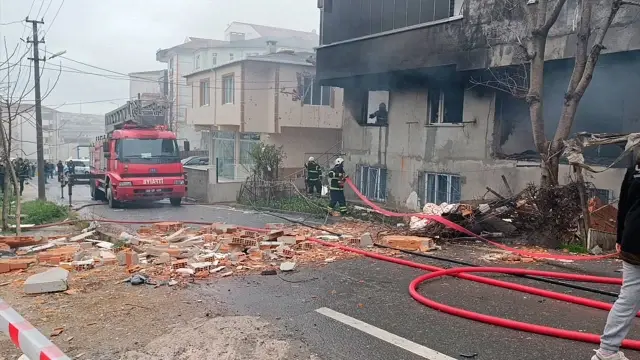 Tekirdağ’da 4 katlı binada doğal gaz kaynaklı patlama: 2 yaralı