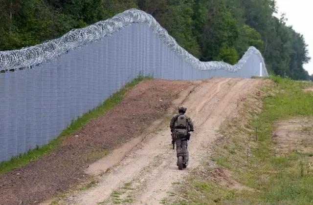 Türkiye-Yunanistan sınırına 8.5 kilometre duvar örülüyor