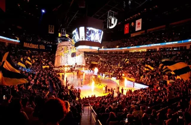Anadolu Efes ve Fenerbahçe Beko’nun lig maçları ertelendi