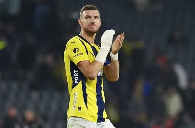 Edin Dzeko’nun geleceği için açıklama