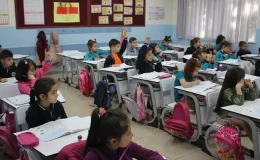İstanbul’daki depremlerin ardından okullar tatil edilecek mi? Bakan Tekin açıkladı