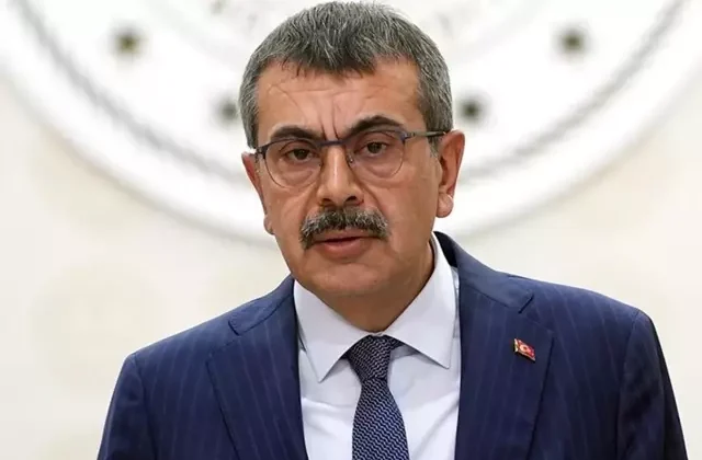 Milli Eğitim Bakanı Tekin: Okullardaki protestoları politik görüyorum