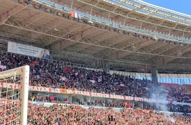 Süper Lig takımlarını kıskandıracak karşılaşma! Amatör Lig maçını 20 bin kişi izledi