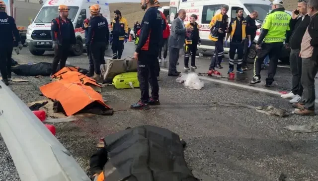 Van’da katliam gibi kaza: 7 ölü, 12 yaralı