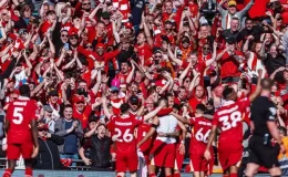 Zirvede kupalar eşitlendi! İngiltere Premier Lig’de şampiyon Liverpool oldu