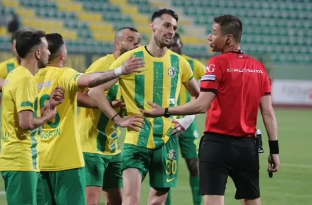 1. Lig’e veda eden üçüncü takım belli oldu