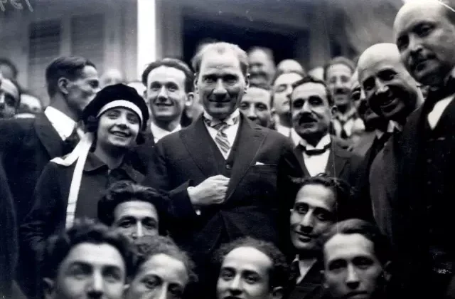 19 Mayıs Atatürk’ü Anma, Gençlik ve Spor Bayramımız kutlu olsun