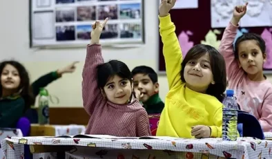 2025-2026 eğitim öğretim yılı takvimi belli oldu! Yaz tatili geç başlıyor