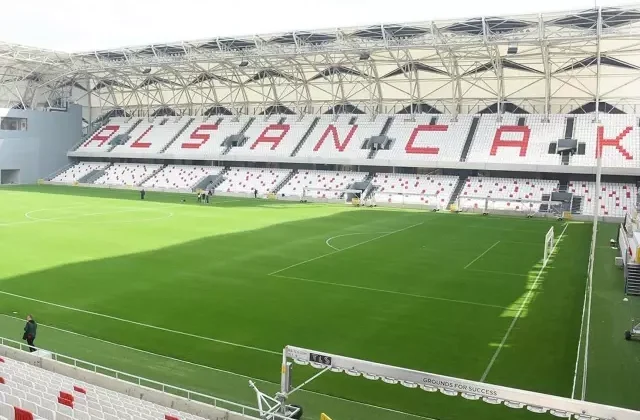 3. Lig’e düşen Altay’ın başı dertten kurtulmuyor! Bir tehlike daha